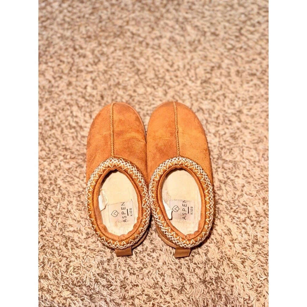 ASPEN KIDS Cozy Faux Fur Lining Outer Leather Slippers Shoes -Tan Size 13